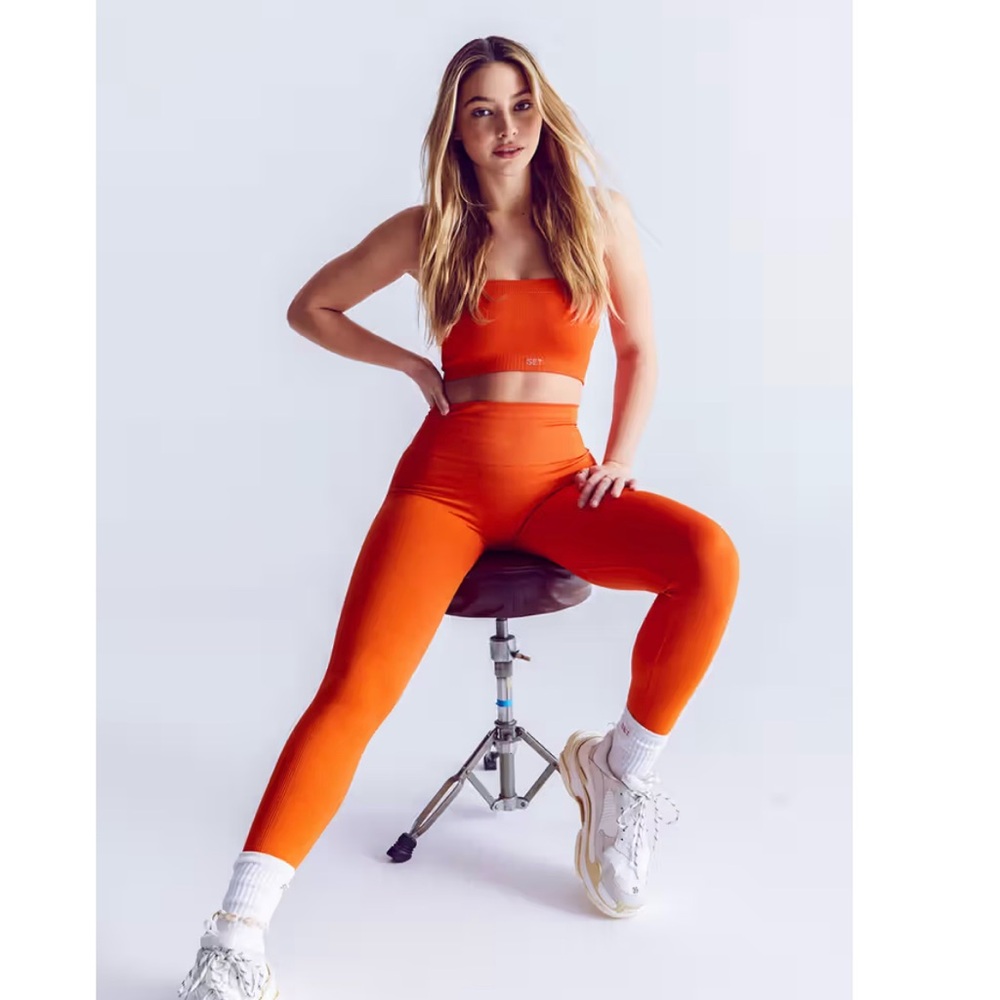 Set Active by Madelyn Cline Orange Ribbed Sports Cropped Bra Top Size Small